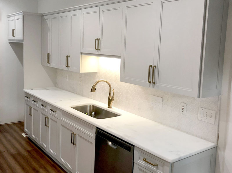 refinishing vs refacing kitchen cabinets